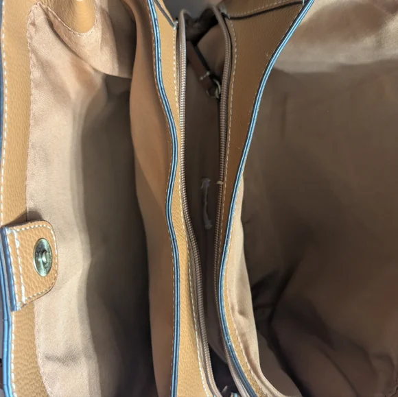 St. John's Bay Quincy 4 Poster Shoulder Bag - Picture 9 of 11